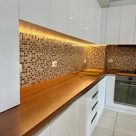 Belaire Luxury ساراندا